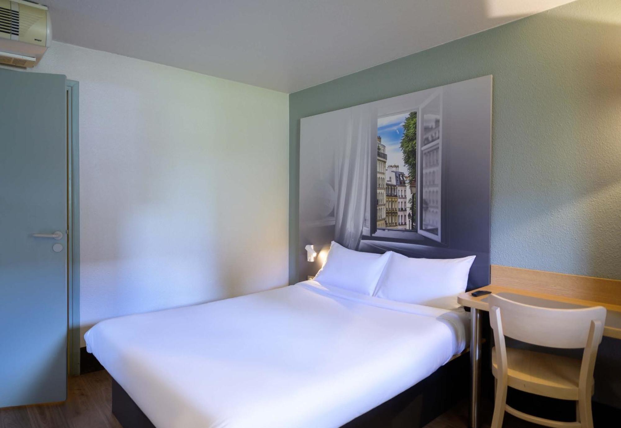 B&B Hotel Pontault Combault ภายนอก รูปภาพ